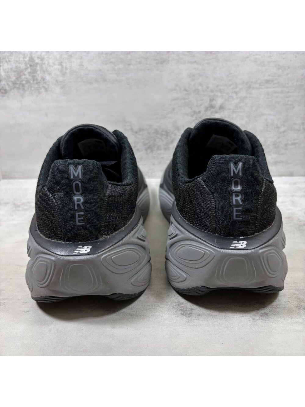 New Balance Fresh Foam X More v6 Trail Running Shoes - Men's Size 9.5 2E - Black - Picture 6 of 9